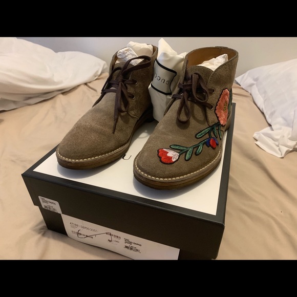 Gucci chukka boots. Size 8 - Picture 2 of 8